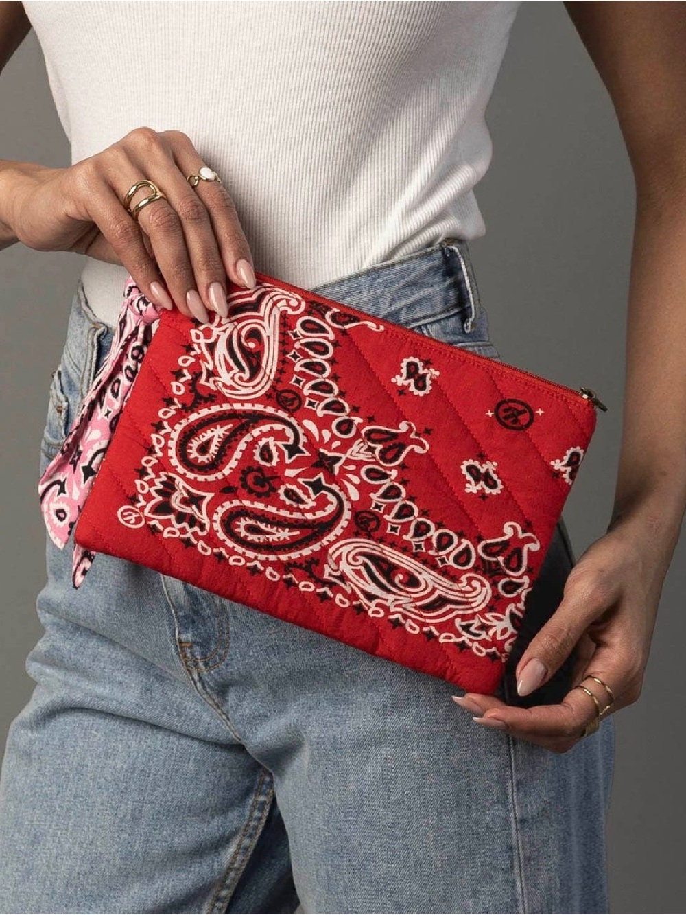 NWT Boho Bandana Paisley Print Contrast Quilted Clutch Bag Red & Pink - Picture 7 of 8